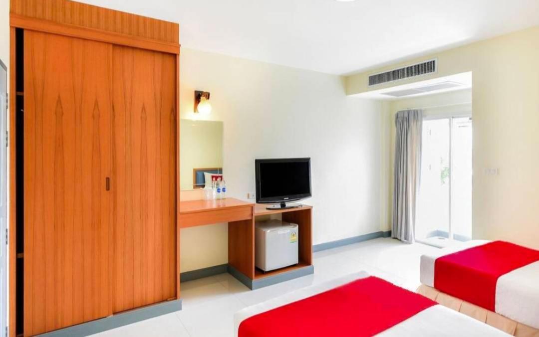 Hotel Baan Poemsuk Huahin Exterior foto