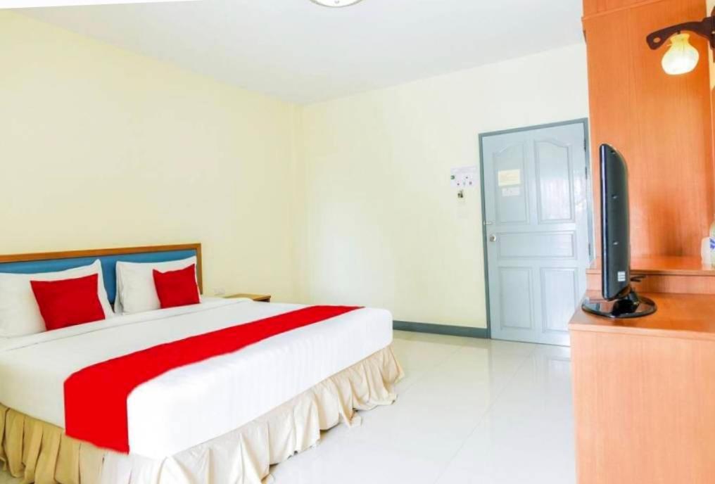 Hotel Baan Poemsuk Huahin Exterior foto
